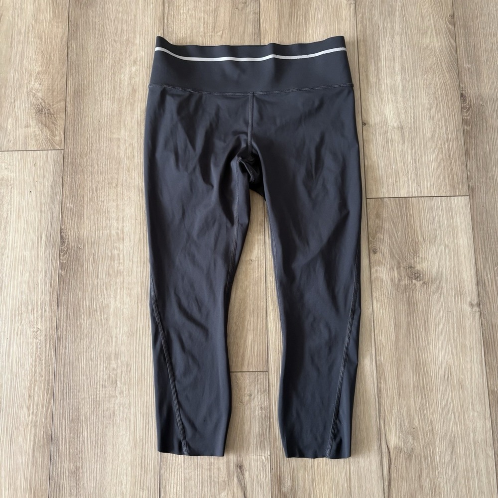 Athleta Women's Size M Sonic Capri Hunter Green Crop Workout Yoga Legging EUC *